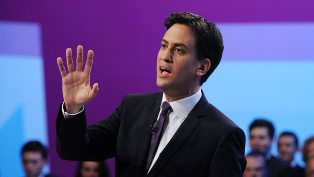 Ed Miliband spricht vor Publikum an einer Parteitagveranstaltung in Brighton. Ed Miliband spricht vor Publikum an einer Parteitagveranstaltung in Brighton.