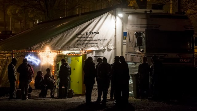 Aussenansicht der Zürcher Pfuusbuses. Aussenansicht der Zürcher Pfuusbuses.