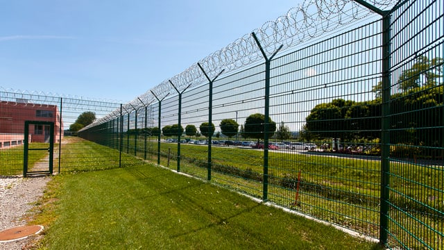 Im Bild Strafanstalt Bellechasse im Kanton Freiburg (Symbolbild) Im Bild Strafanstalt Bellechasse im Kanton Freiburg (Symbolbild)