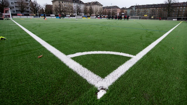 Fussballplatz, Nah-Aufnahme des Corners Fussballplatz, Nah-Aufnahme des Corners