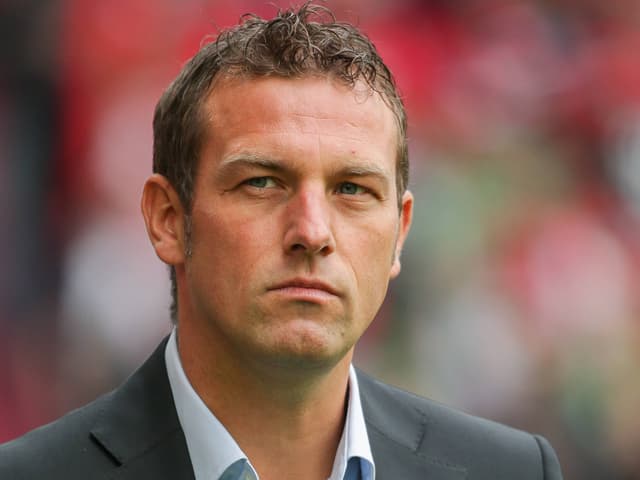 Max Eberl hat ein Auge auf Markus Weinzierl geworfen. Max Eberl hat ein Auge auf Markus Weinzierl geworfen.