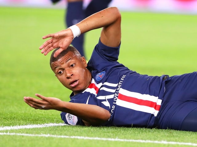 PSG-Youngster Kylian Mbappé am Boden.
