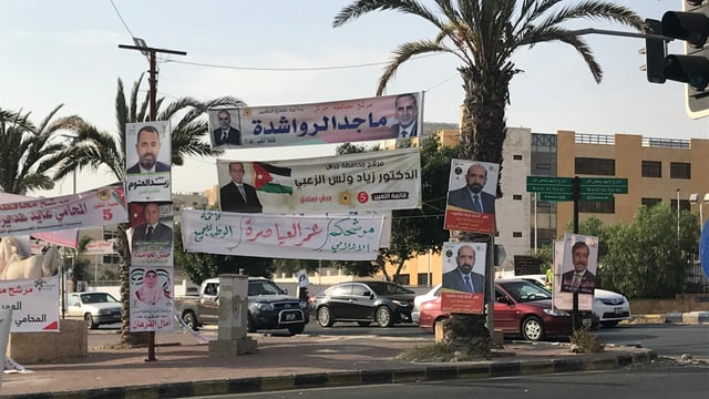 Wahlplakate in Jordanien.