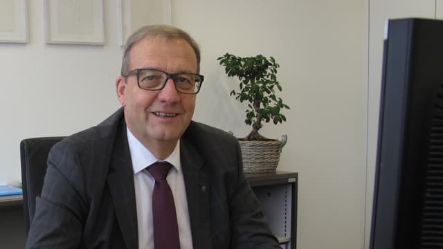 Porträt des Nidwaldner FDP-Regierungsrats Alfred Bossard. Porträt des Nidwaldner FDP-Regierungsrats Alfred Bossard.