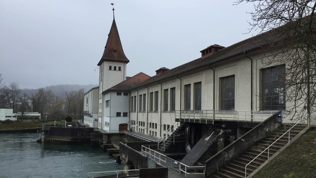 Das Kraftwerk Aarau seitlich Das Kraftwerk Aarau seitlich