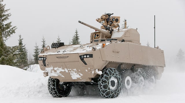 Piranha-Schützenpanzer der Firma Mowag Piranha-Schützenpanzer der Firma Mowag