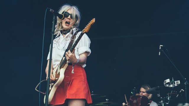 Black Honey-Frontfrau Izzy Baxter am Open Air Gampel (2017) Black Honey-Frontfrau Izzy Baxter am Open Air Gampel (2017)