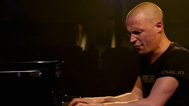 Video «Esbjörn Svensson - der Popstar des Jazz» abspielen Video «Esbjörn Svensson - der Popstar des Jazz» abspielen