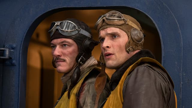 Die Helden des Films: Wade (Luke Evans) und Dick (Ed Skrein). Die Helden des Films: Wade (Luke Evans) und Dick (Ed Skrein).