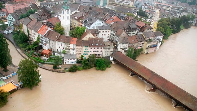 Auch die Stadt Olten soll dank des neuen Projektes in Zukunft besser vor Aare-Hochwasser geschützt sein. Auch die Stadt Olten soll dank des neuen Projektes in Zukunft besser vor Aare-Hochwasser geschützt sein.