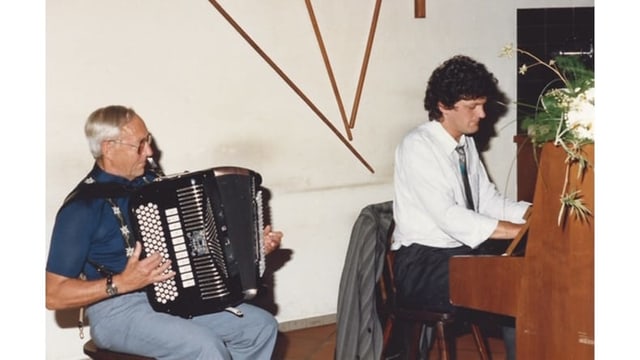 Walter Grob am Akkordeon und Claudio Gmür am Klavier. Walter Grob am Akkordeon und Claudio Gmür am Klavier.