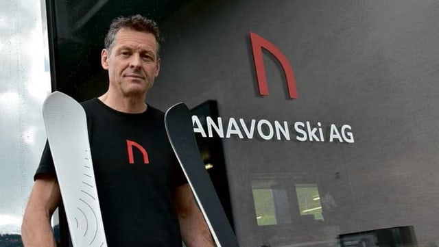 Purtret da Simon Jacomet da la Anavon ski SA. Purtret da Simon Jacomet da la Anavon ski SA.