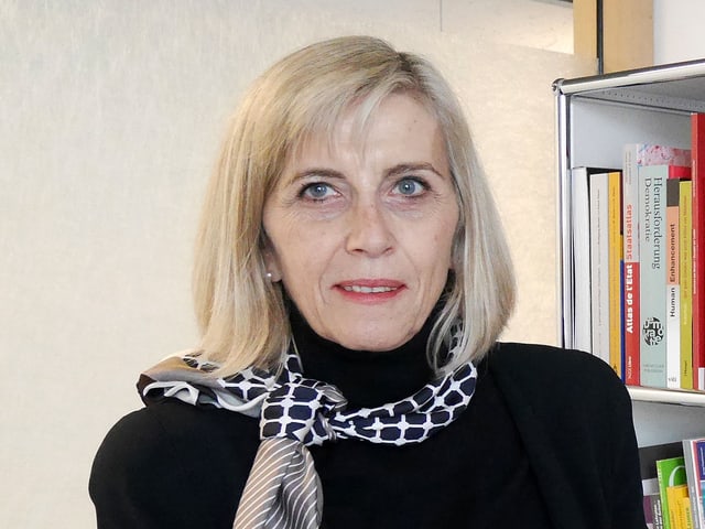 Porträt von Franziska Peterhans. Porträt von Franziska Peterhans.