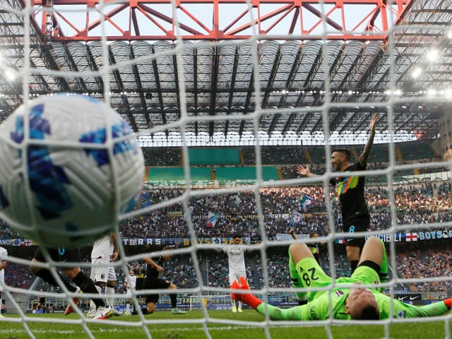 Bolognas Goalie Lukasz Skorupski