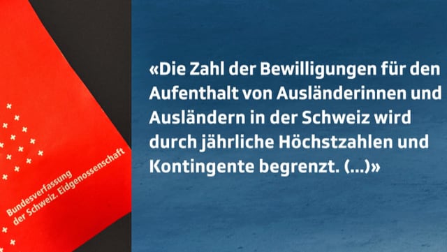 Texttafel mit der Verfassungsartikel 121a. Texttafel mit der Verfassungsartikel 121a.