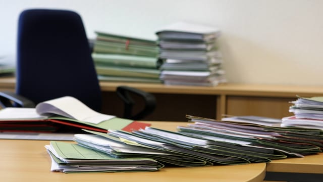 Büro mit Akten Büro mit Akten