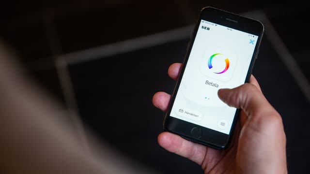Handy mit der App Swish Handy mit der App Swish