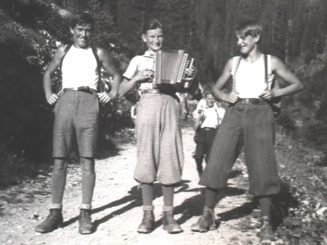 in per giuvens in per giuvens