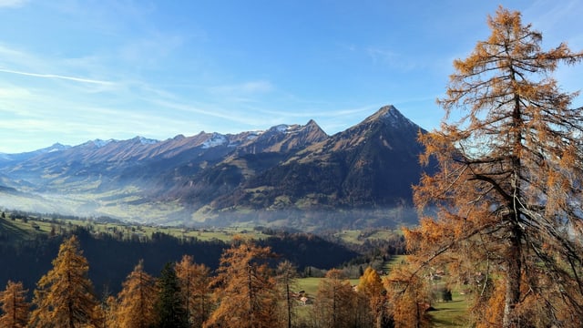 Blick von Aeschiried auf eine Dunstschicht. Blick von Aeschiried auf eine Dunstschicht.