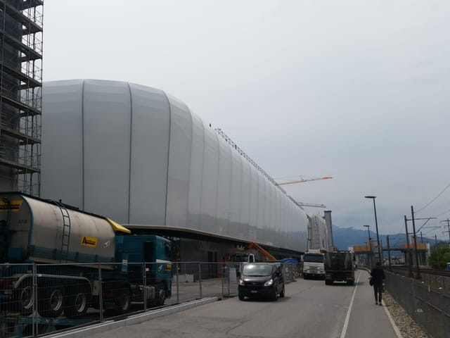 Aussenseite der Mall of Switzerland.