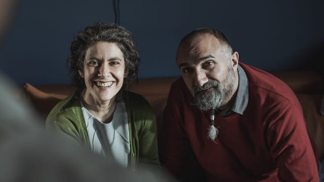 Şenay (Beren Tuna) und Mesut (Yilmaz Atmaca) Şenay (Beren Tuna) und Mesut (Yilmaz Atmaca)