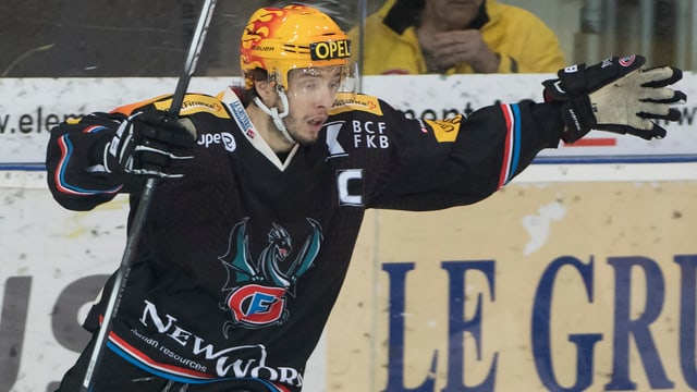 Julien Sprunger jubelt. Julien Sprunger jubelt.