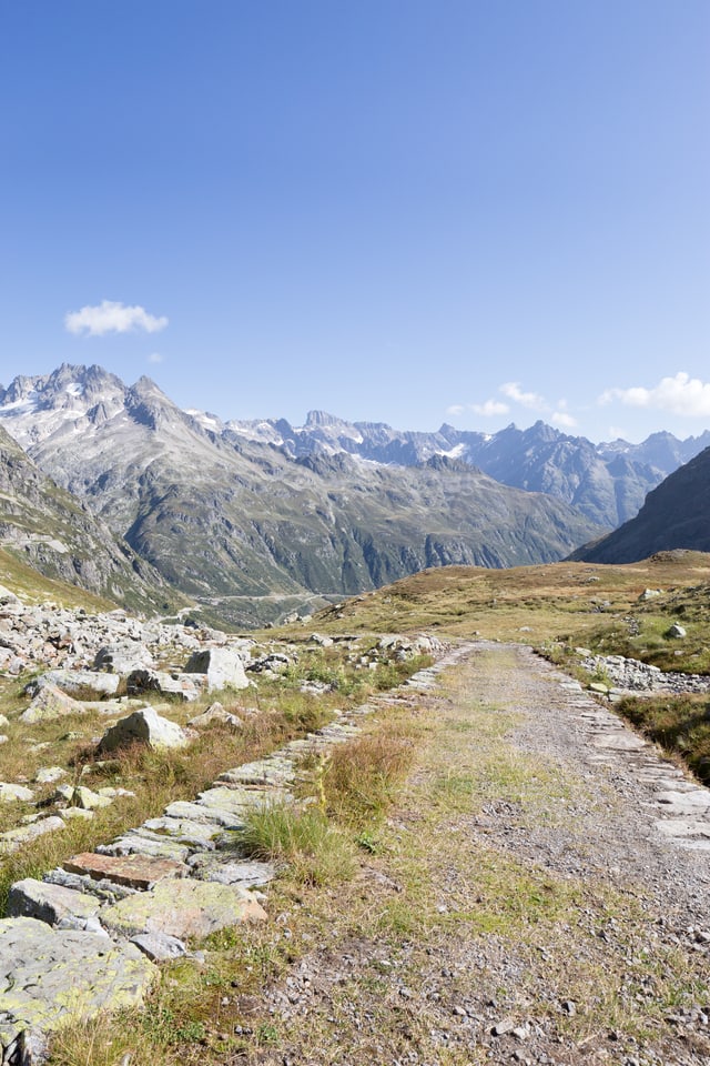 Der Sustenpass verbindet den Kanton Uri mit dem Kanton Bern. Der Sustenpass verbindet den Kanton Uri mit dem Kanton Bern.