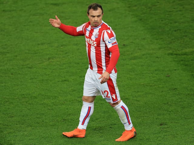 Xherdan Shaqiri motzt auf dem Feld