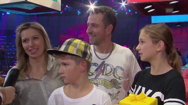 Video «4 geben alles! - Der grosse Familien-Wettkampf» abspielen Video «4 geben alles! - Der grosse Familien-Wettkampf» abspielen