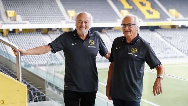 Die Gebrüder Rihs (l. Andy Rihs) im Stade de Suisse Wankdorf. Die Gebrüder Rihs (l. Andy Rihs) im Stade de Suisse Wankdorf.
