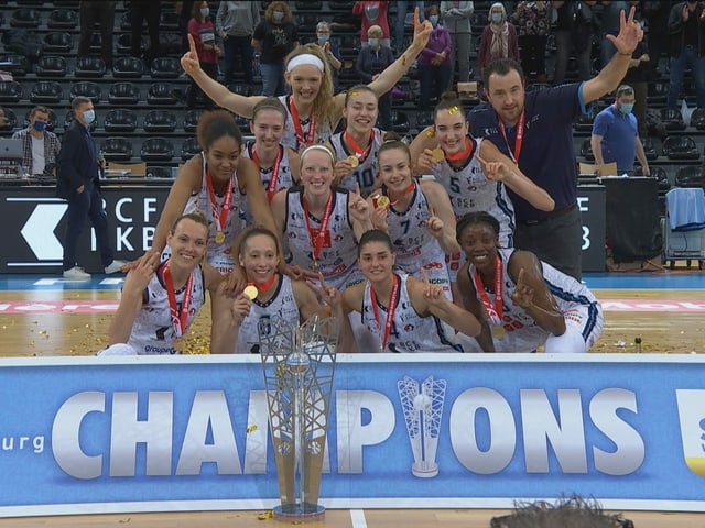 Die Basketballerinnen von Elfic. Die Basketballerinnen von Elfic.