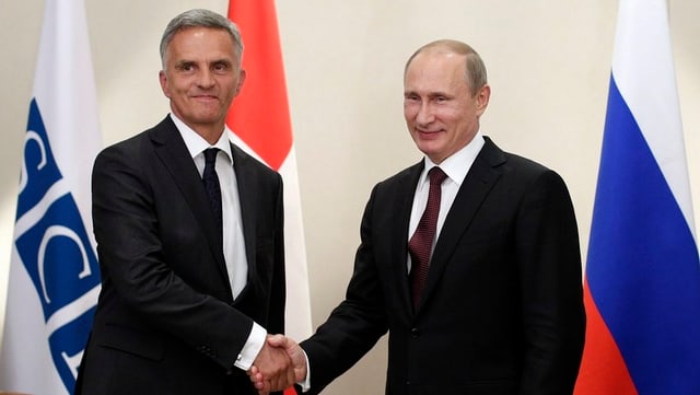 Didier Burkhalter und Vladimir Putin. Didier Burkhalter und Vladimir Putin.