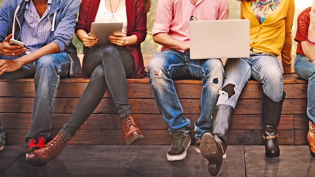 Am 11. September 2019 fand das erste «Hallo SRF! Medienforum» statt. Rund 300 Teilnehmende haben das öffentliche, kostenfreie Forum genutzt, um sich über Politik in den Medien auszutauschen. Am 11. September 2019 fand das erste «Hallo SRF! Medienforum» statt. Rund 300 Teilnehmende haben das öffentliche, kostenfreie Forum genutzt, um sich über Politik in den Medien auszutauschen.