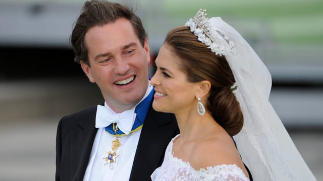Prinzessin Madeleine von Schweden an ihrer Hochzeit mit Chris O'Neill. Prinzessin Madeleine von Schweden an ihrer Hochzeit mit Chris O'Neill.