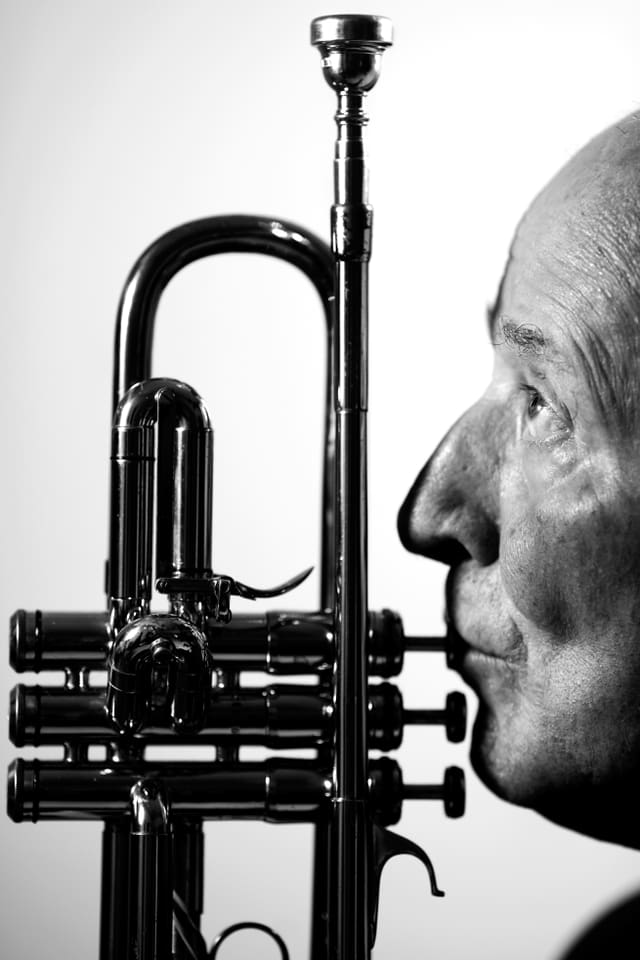 Umberto Arlati mit Trompete. Umberto Arlati mit Trompete.