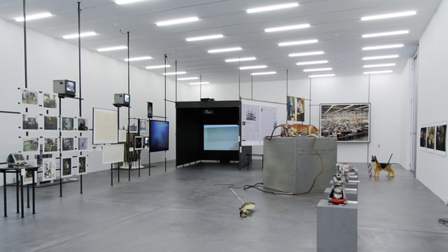 Ein Bild der Ausstellung im Löwenbräu-Areal. Ein Bild der Ausstellung im Löwenbräu-Areal.