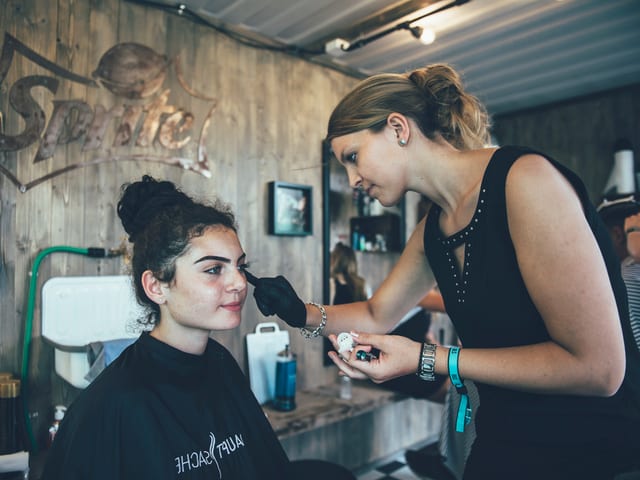 Macht auch das Gesicht hübsch: Janna (21). Macht auch das Gesicht hübsch: Janna (21).