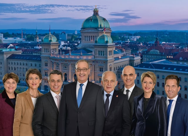 Die sieben Bundesräte und Bundeskanzler Walter Thurnherr