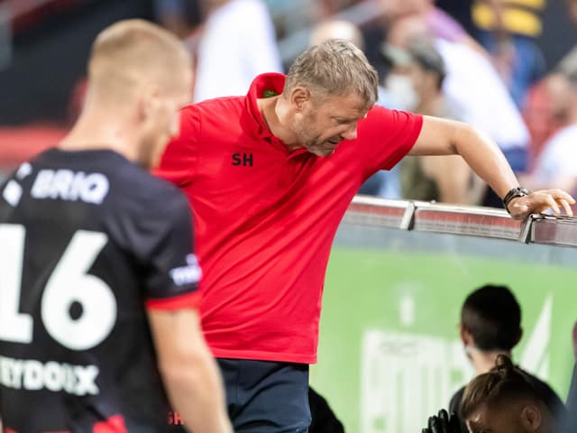 Stéphane Henchoz übernahm Xamax 8 Runden vor Schluss. Stéphane Henchoz übernahm Xamax 8 Runden vor Schluss.