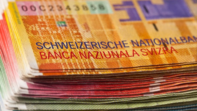 Der Kanton Wallis muss viel Geld einsparen in den nächsten Jahren. Der Kanton Wallis muss viel Geld einsparen in den nächsten Jahren.