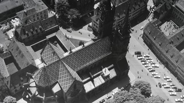 Luftaufnahme Münsterplatz. Luftaufnahme Münsterplatz.