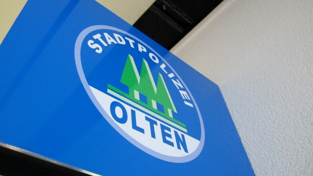 Logo der Stadtpolizei Olten beim Posten im Stadthaus.