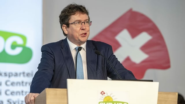 Albert Rösti resta per entant president da la PPS. Albert Rösti resta per entant president da la PPS.
