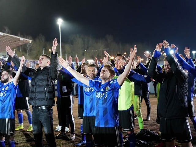 Der 1. FC Saarbrücken nach dem Sieg im Viertelfinal gegen Fortuna Düsseldorf. Der 1. FC Saarbrücken nach dem Sieg im Viertelfinal gegen Fortuna Düsseldorf.