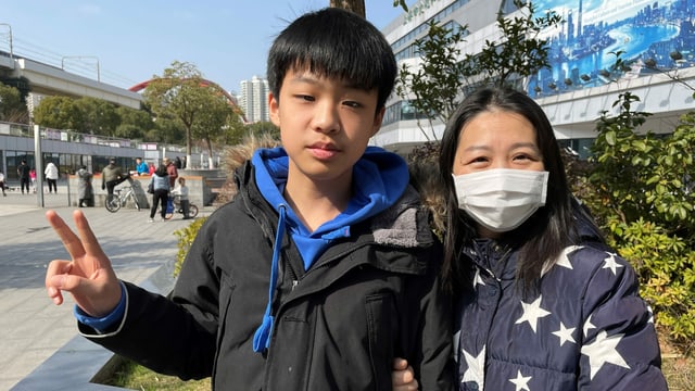 Huang Jiehui und ihr Sohn. Huang Jiehui und ihr Sohn.