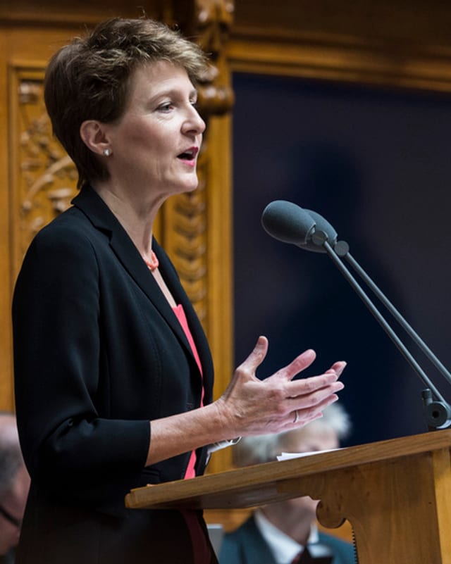 Justizministerin Sommaruga spricht im Nationalrat. Justizministerin Sommaruga spricht im Nationalrat.