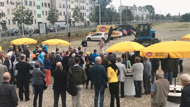 Die Häuser entstehen an der Burgfelderstrasse entlang der Tramlinie 3. Die Häuser entstehen an der Burgfelderstrasse entlang der Tramlinie 3.