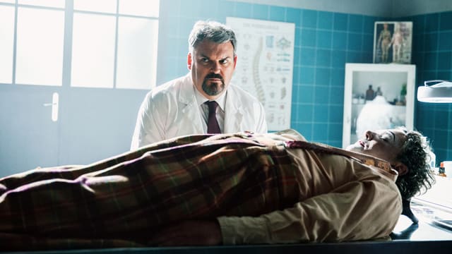 Mike Müller ist «Der Bestatter» Mike Müller ist «Der Bestatter»