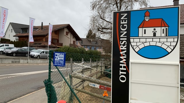Eine Begrüssungstafel bei der Einfahrt nach Othmarsingen. Eine Begrüssungstafel bei der Einfahrt nach Othmarsingen.