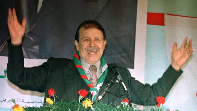Abd al-Aziz Bouteflika während einer Rede Abd al-Aziz Bouteflika während einer Rede